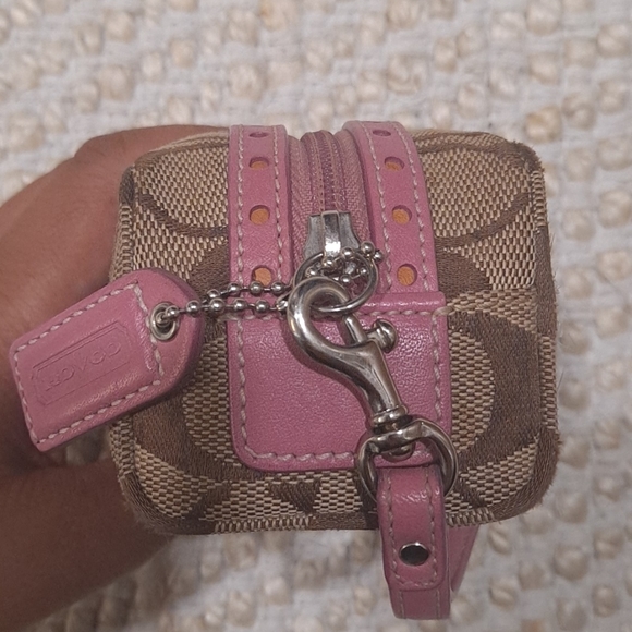 Coach Monogram Wristlet - Picture 5 of 6